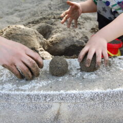 公園デビューをするメリットとデメリットは？